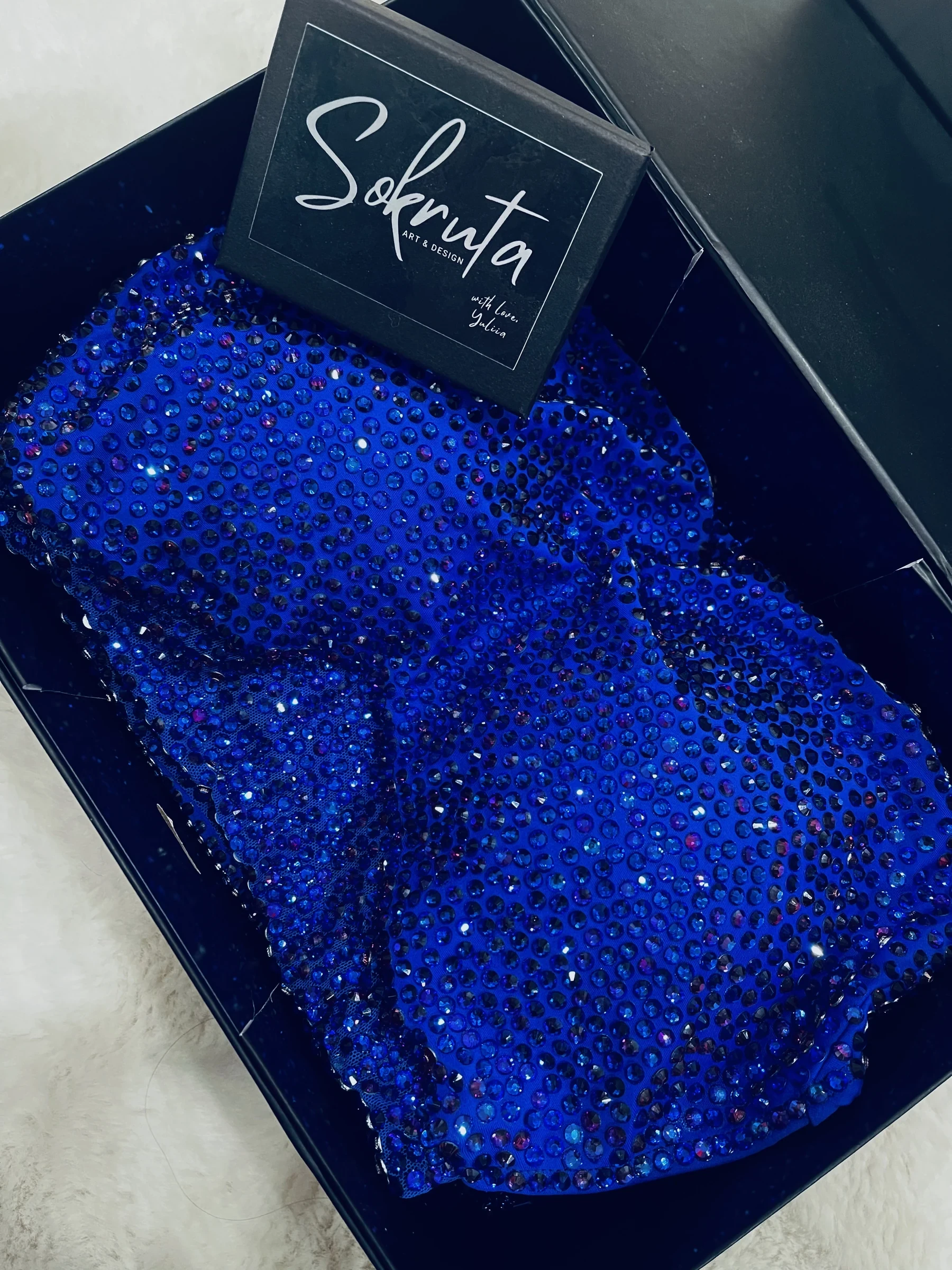 Sapphire final dress detail